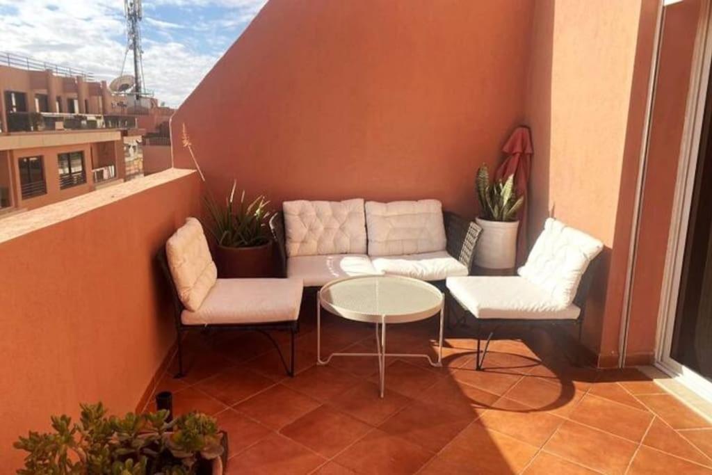 Ferienwohnung Sunny Terrace & Comfy Beds In Marrakech Marrakesch Exterior foto